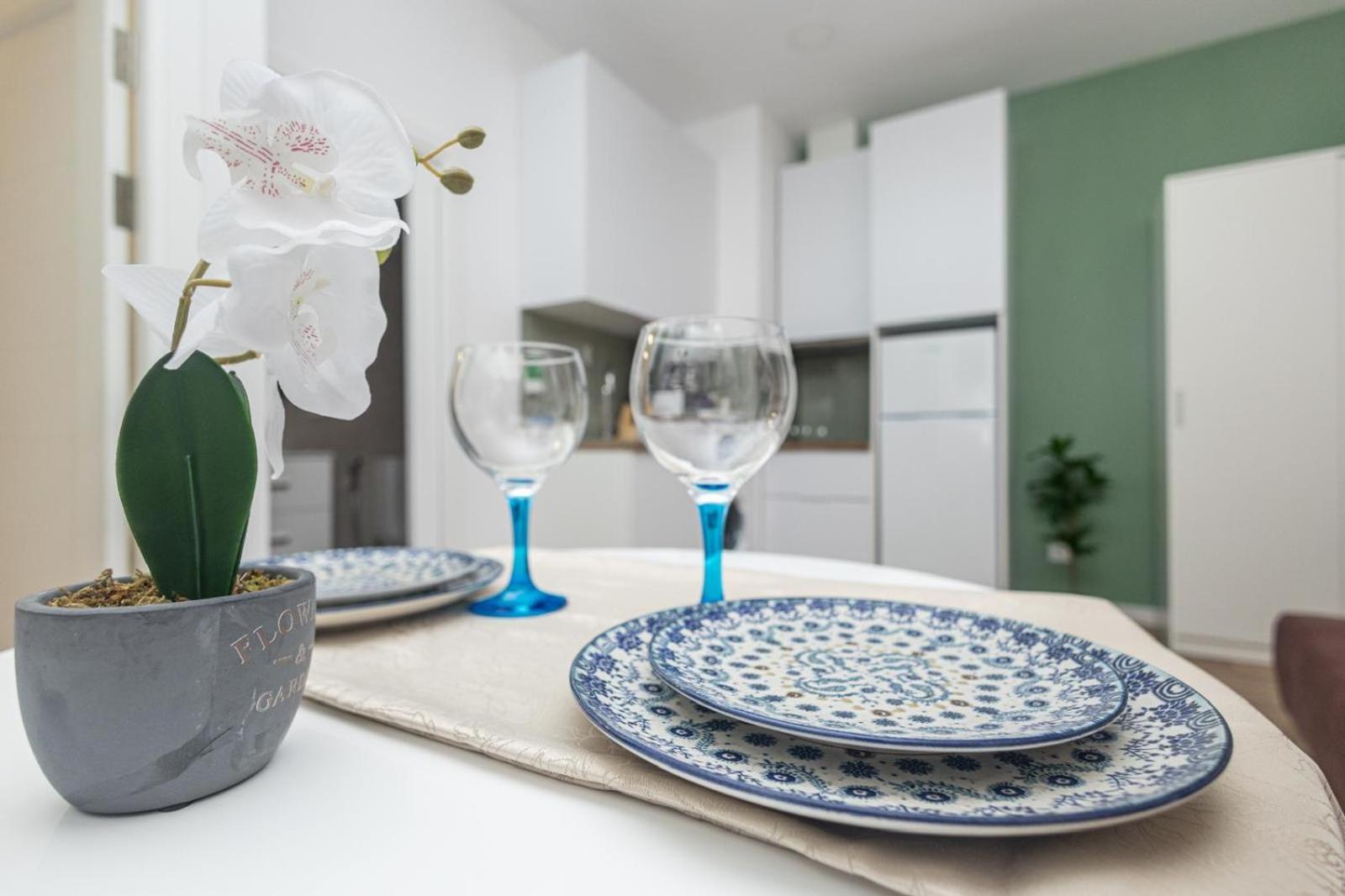 Ra Apartamentos Sevilla Alicante Luaran gambar